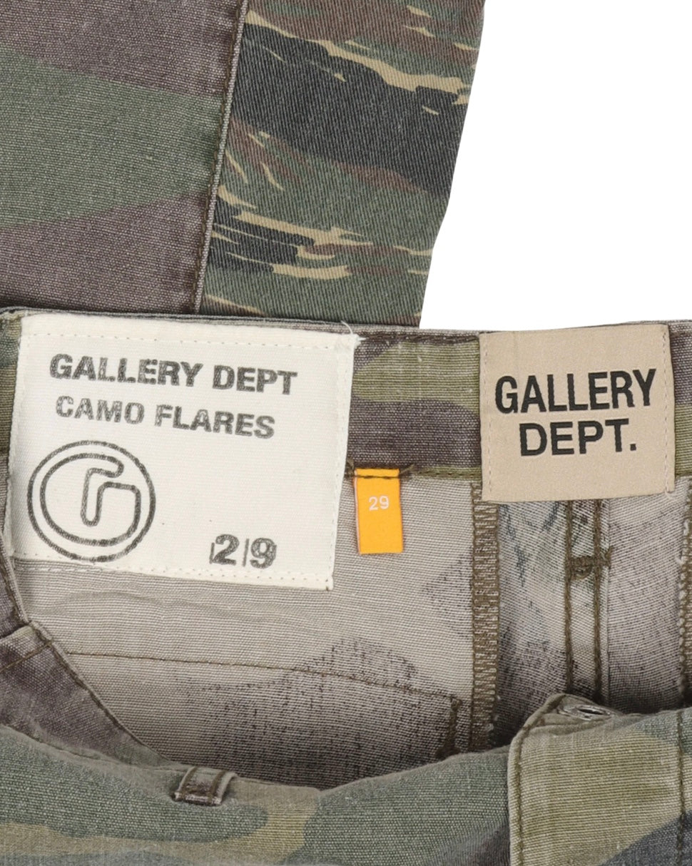 Gallery Deep Fleard Jeans